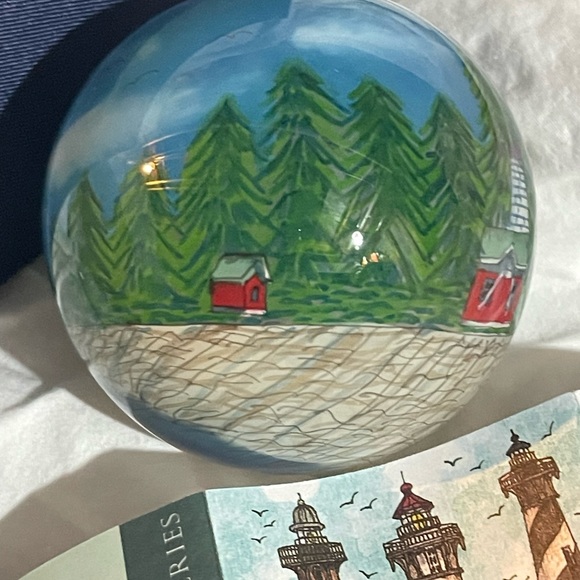 Li bien Christmas ornament one from the lighthouse series. - Picture 5 of 11